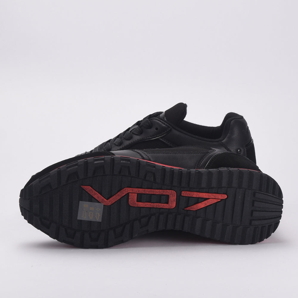 VO7 Milan — Baskets sombres