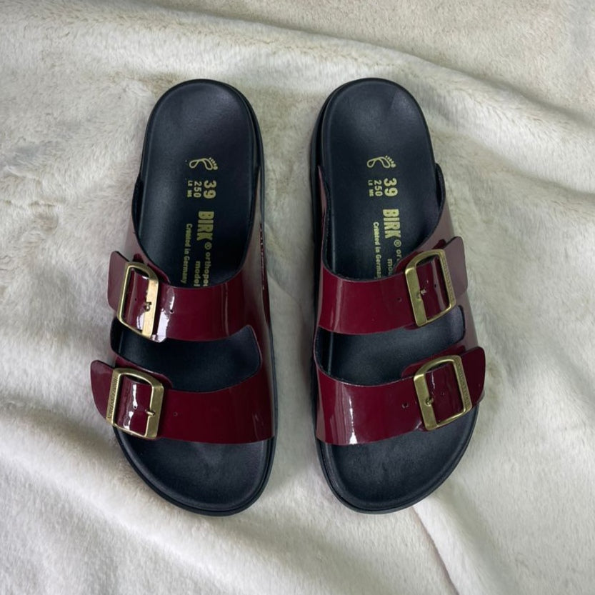 Arizona — Claquettes bordeaux vernis