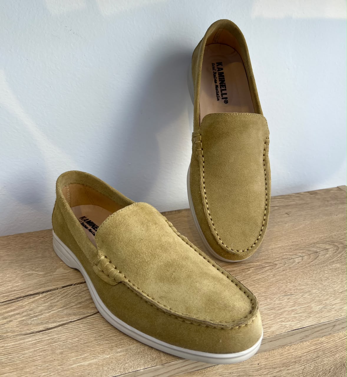 Mocassins en cuir beige sable