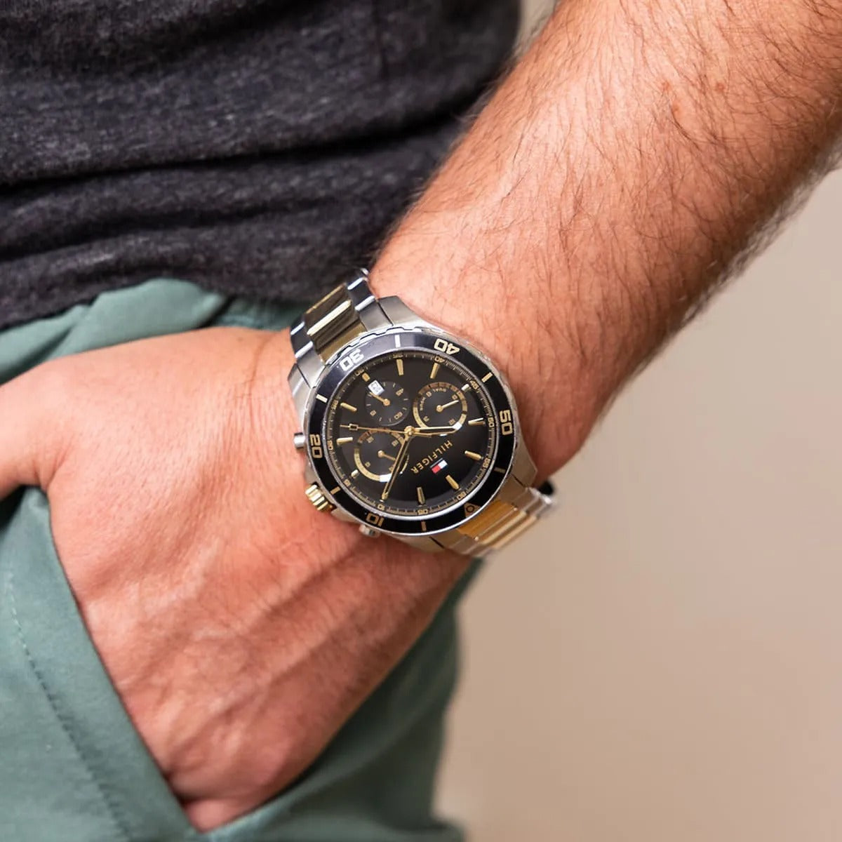 Tommy Hilfiger — Montre homme mode