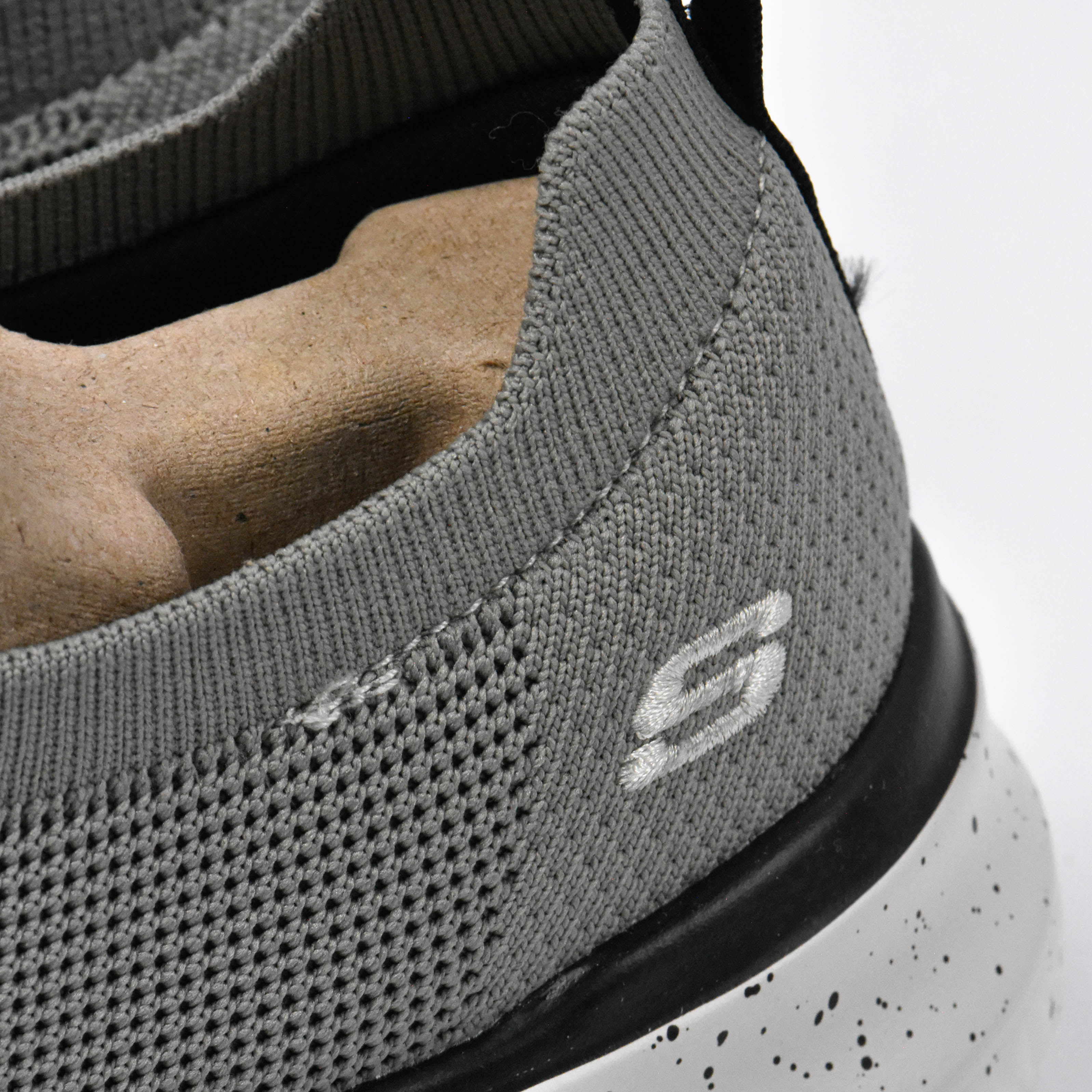 SKECHERS CORWEN 210572-SND