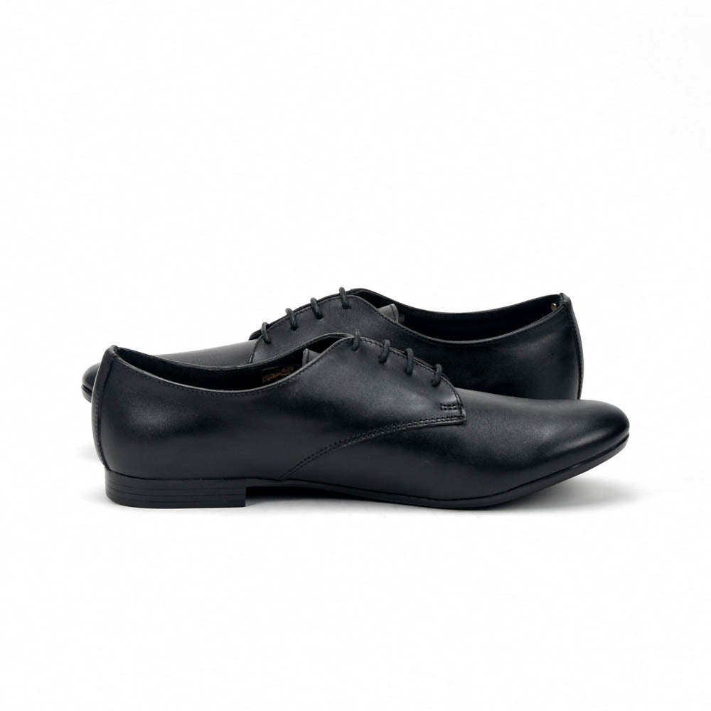 André Complicity — Derby femme cuir noir