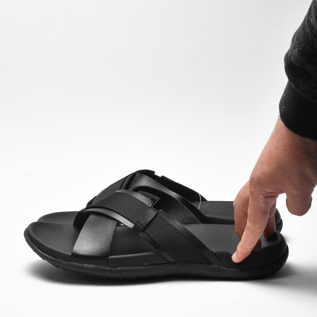 PUCA ROYAL SLIDER02 BLACK