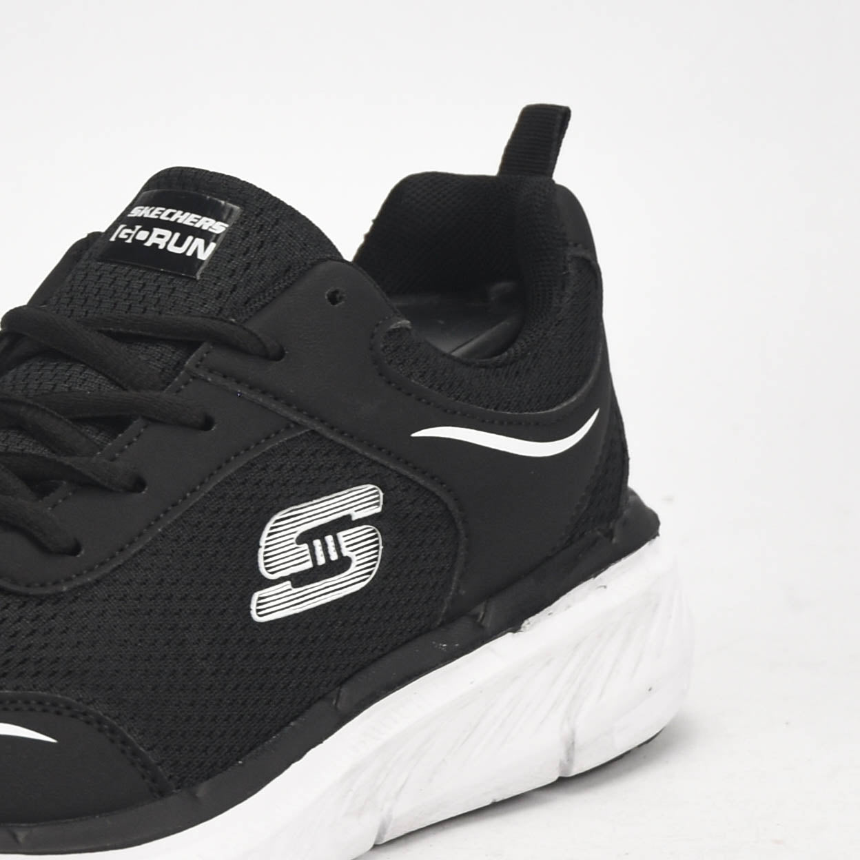 VENOM SHOES 703-BW