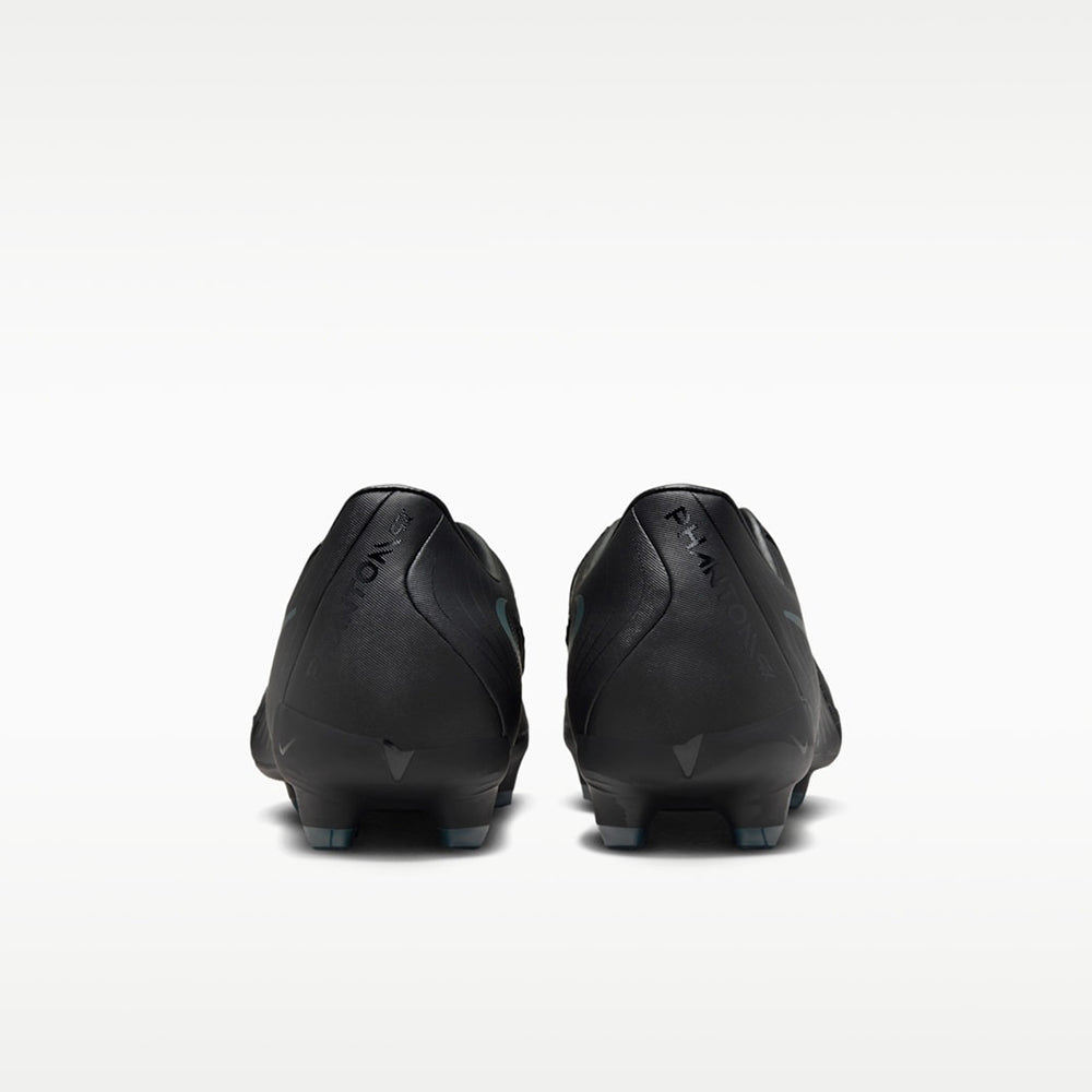 Nike Phantom GX 2 — Chaussures de foot noires
