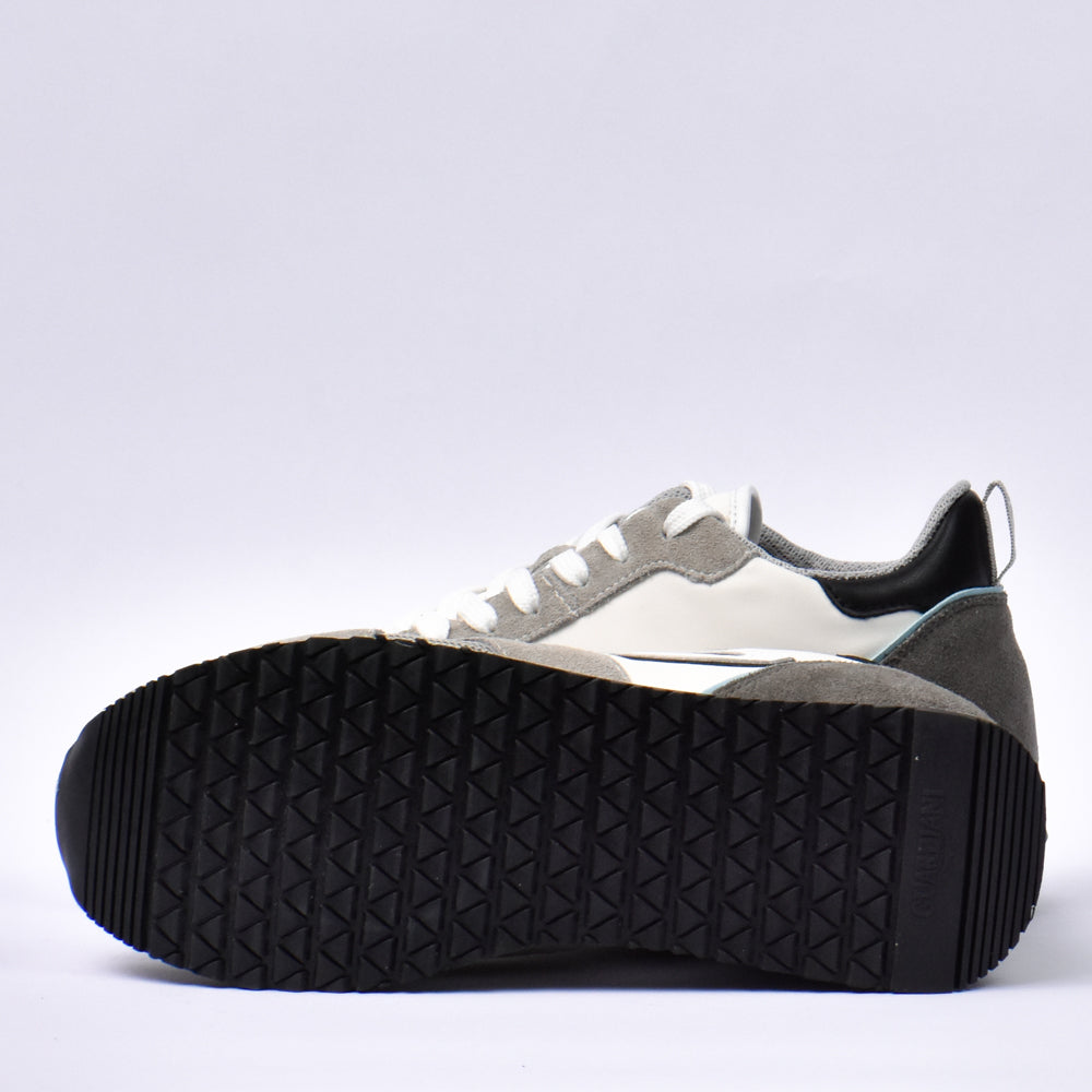 Alberto Guardiani \ AGM009207