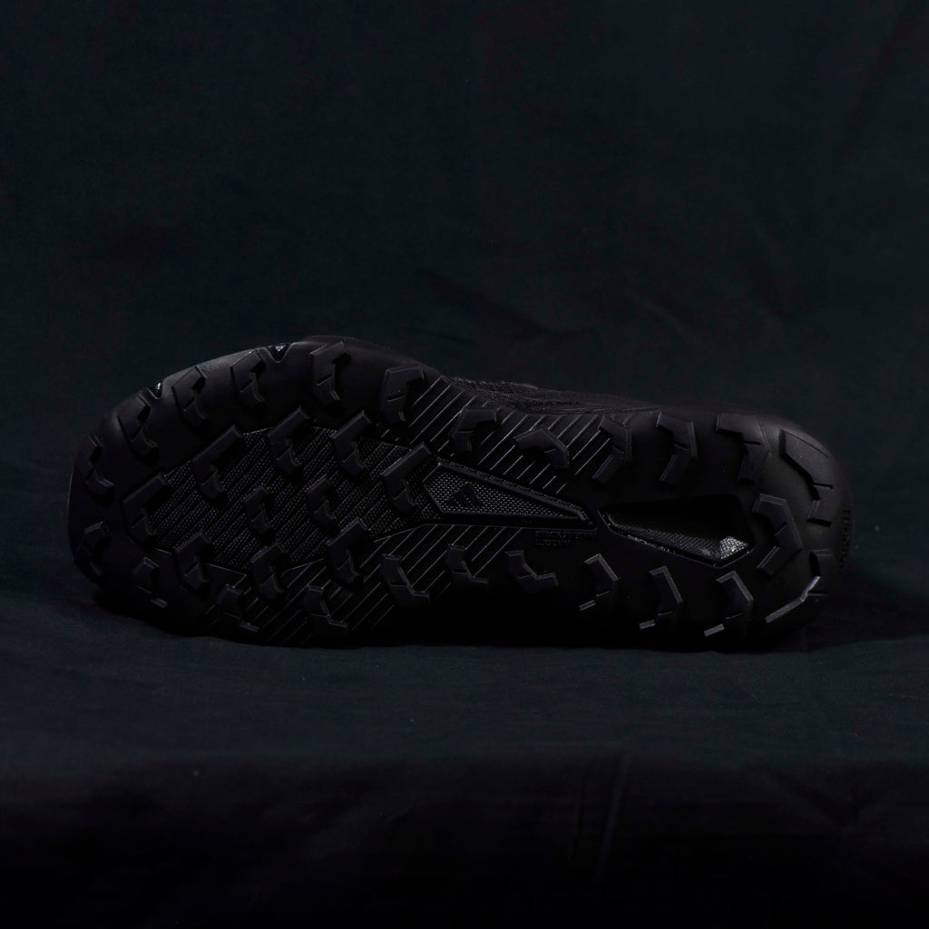 ADIDAS TRACE FINDER Q47235 \ 1943