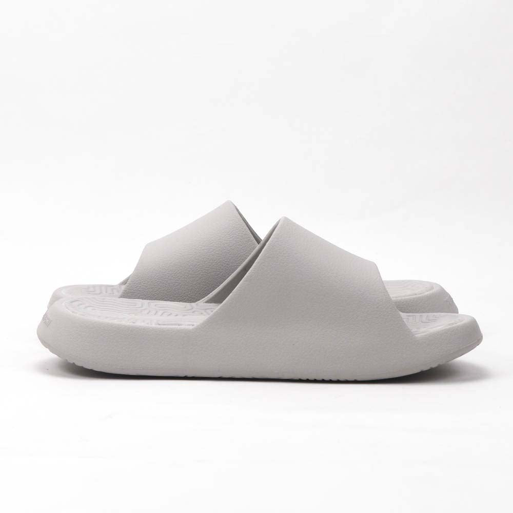 Peak Taichi — Claquettes grises